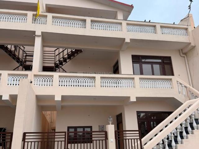 House for rent in Madya