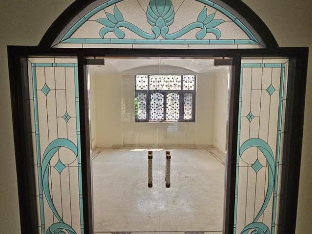 House for sale in Central Delhi, Deri