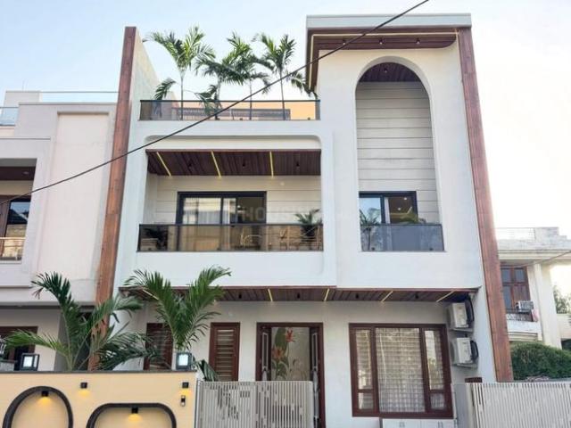 House for sale in Lakhana, Arunachal Pradesh