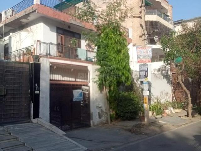 House for sale in West Delhi, Deri