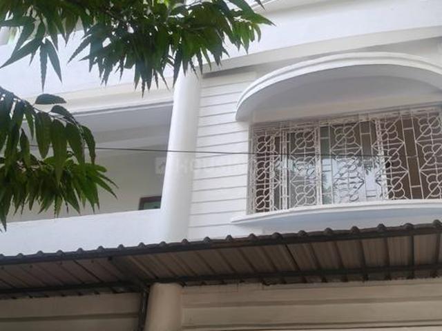 House for sale in Dhakuria, Kolkata