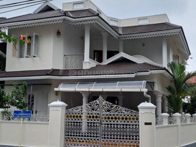 House for sale in Nilampathinjamugal, Ernakulam