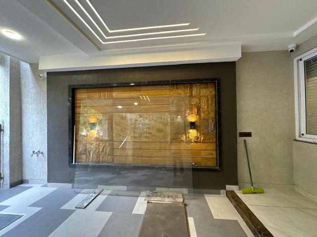 House for sale in Madya