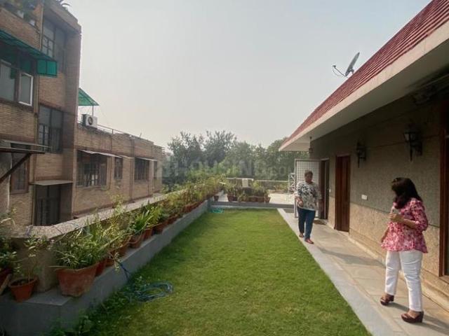 House for rent in Deri