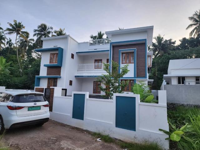 House for sale in Thrissur, Kerala