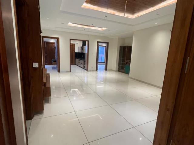 House for sale in Hariana