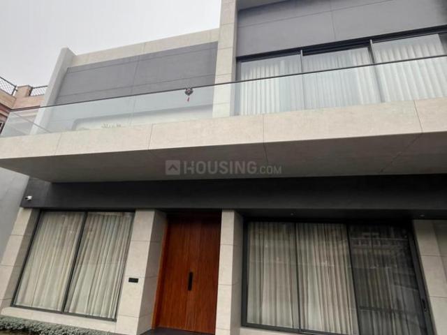 House for sale in Hariana