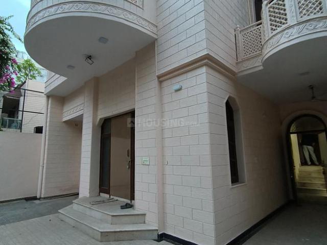 House for rent in Sector 40, Noida