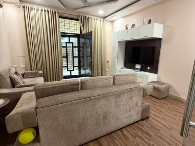 House for sale in Sector 40, Noida