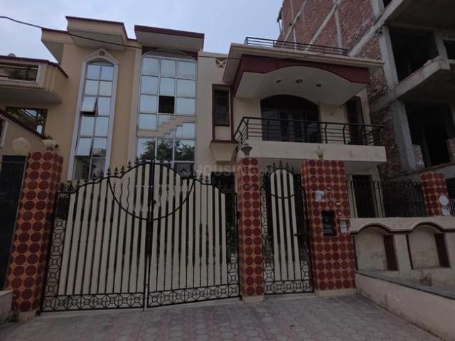 House for sale in Hariana