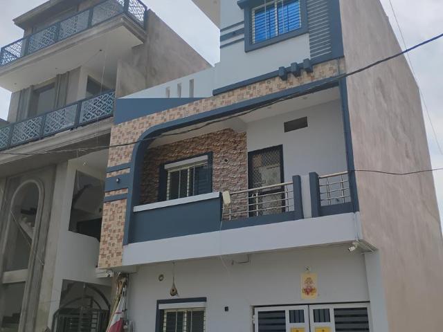 House for sale in Madya
