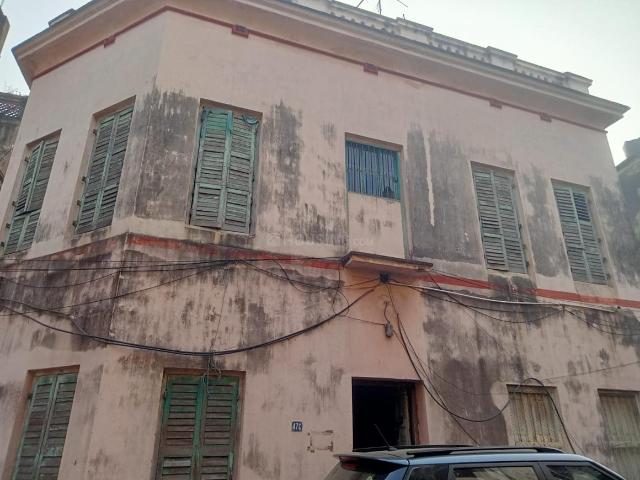 House for sale in Calcutta, West Bengal