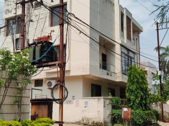 House for sale in Madya