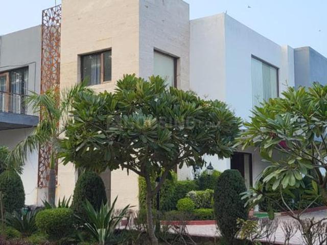 House for sale in Deri