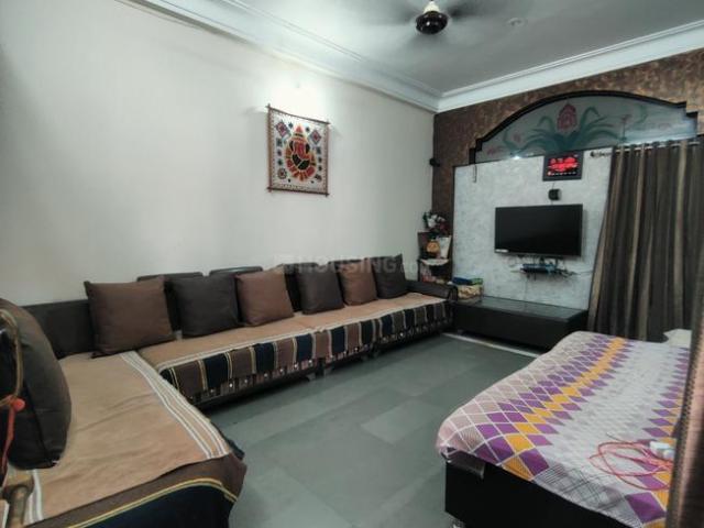 House for sale in Madya
