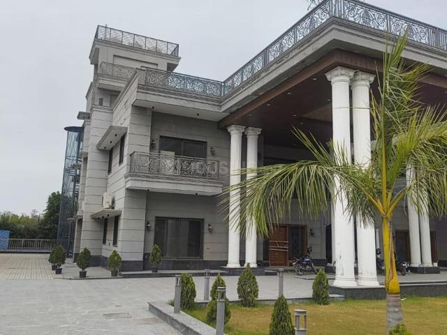House for sale in Deri