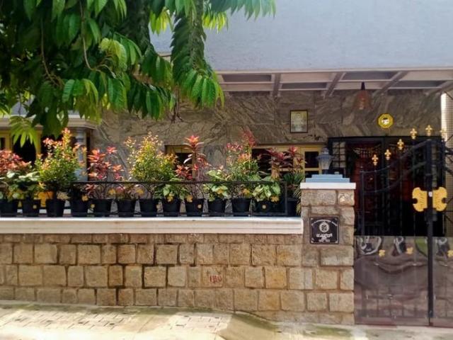 House for sale in Bangalore North, Cox Town - Bangalore