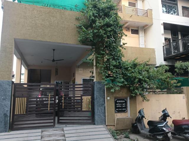 House for sale in Madya