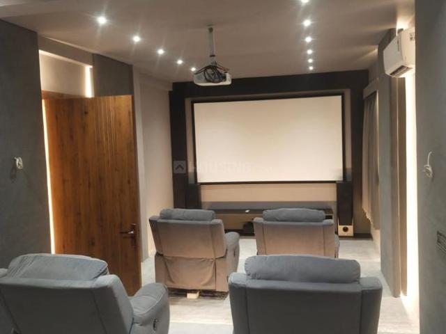 Villa for sale in Madya