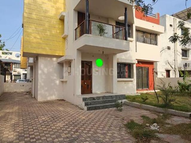Villa for rent in South Bopal, Ahmedabad