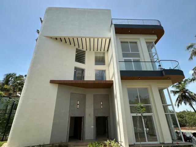 Villa for sale in Candolim, Sinquerim