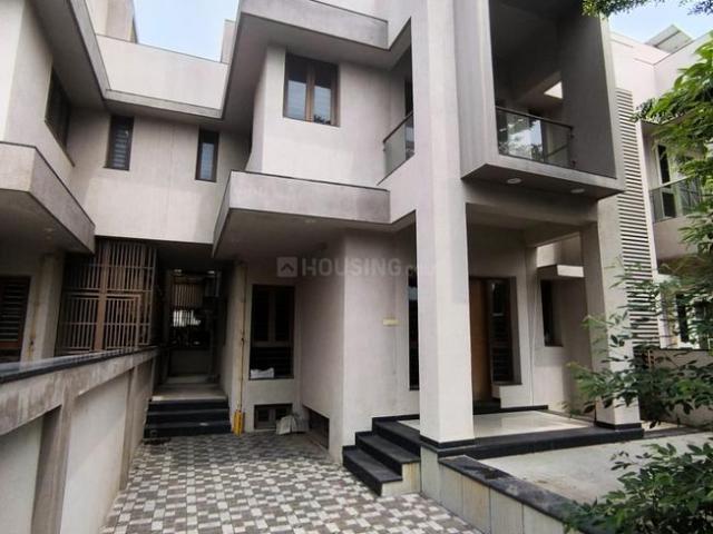 Villa for sale in Gujarat