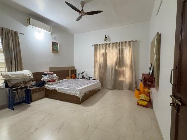 Villa for sale in Madya