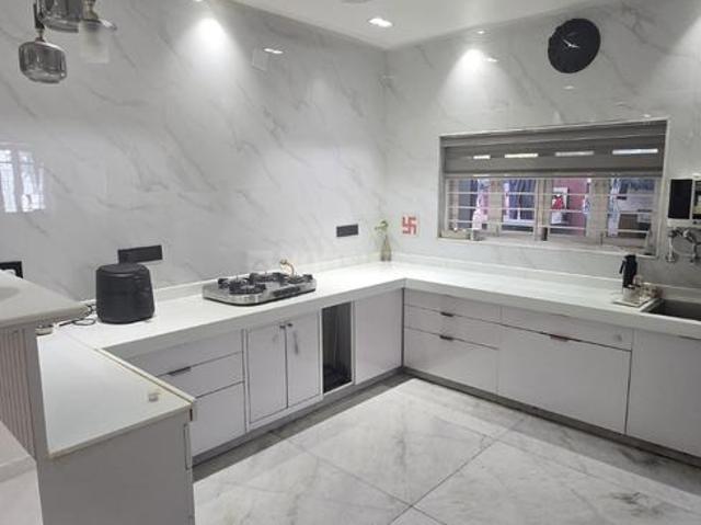 Villa for rent in Ramdev nagar, Ahmedabad