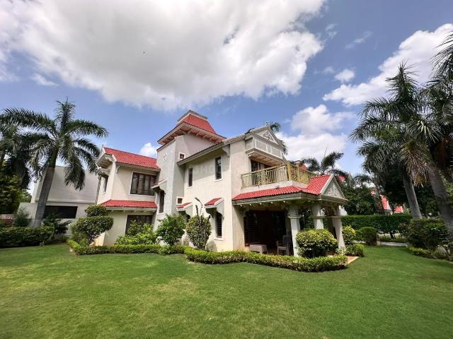 Villa for sale in Gujarat