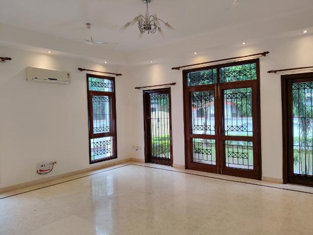 Villa for rent in Rosewood City, Gurugram