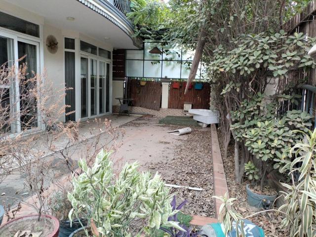 Villa for sale in Ardee City, Gurugram