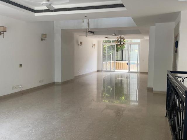 Villa for sale in Hariana