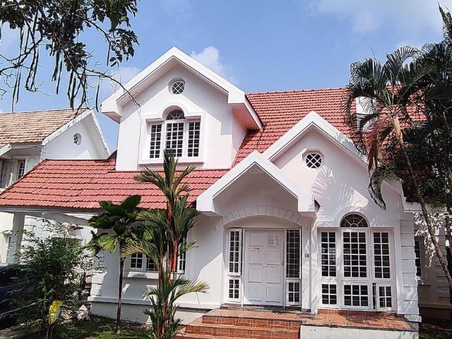 Villa for sale in Kochi