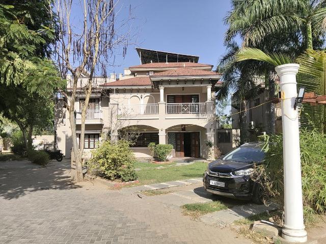 Villa for sale in Adalaj, Gujarat