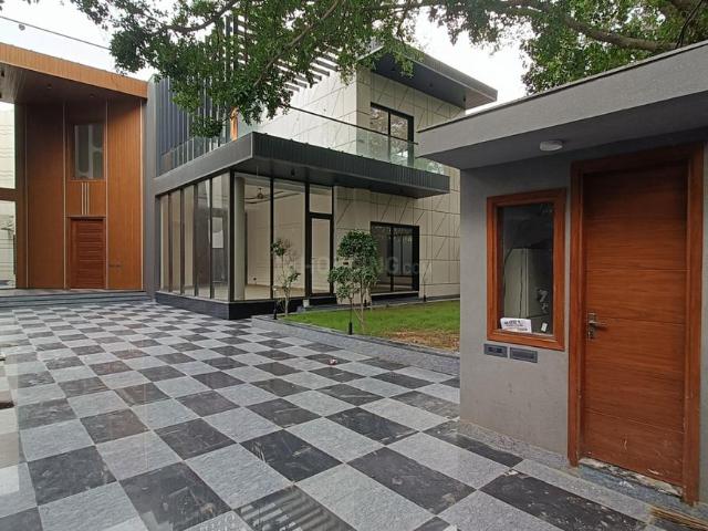 Villa for sale in Deri