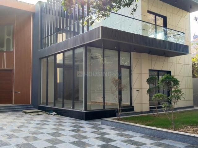 Villa for sale in Deri