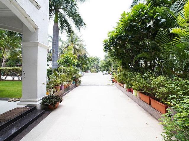 Villa for sale in Zundal, Adalaj