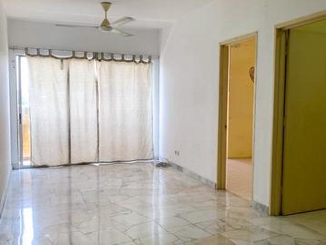 Apartment for sale in Seri Kembangan, Majlis Bandaraya Subang Jaya