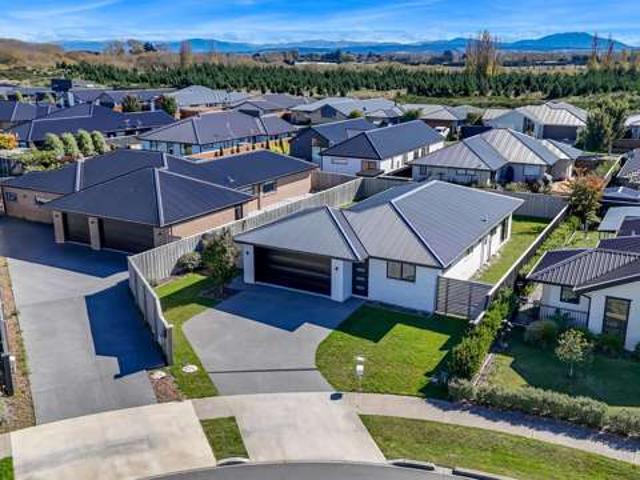 House for sale in Pegasus, Canterbury