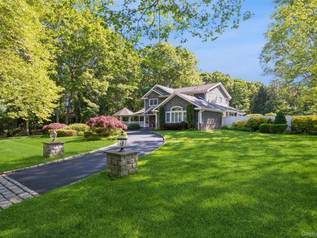 House for sale in Melville, Town of Huntington