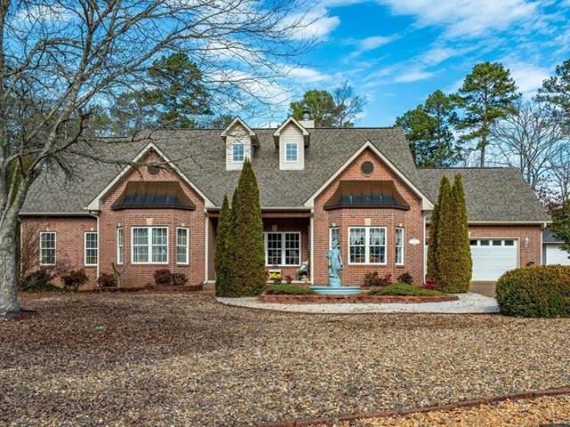 House for sale in Hot Springs Village, Garland County