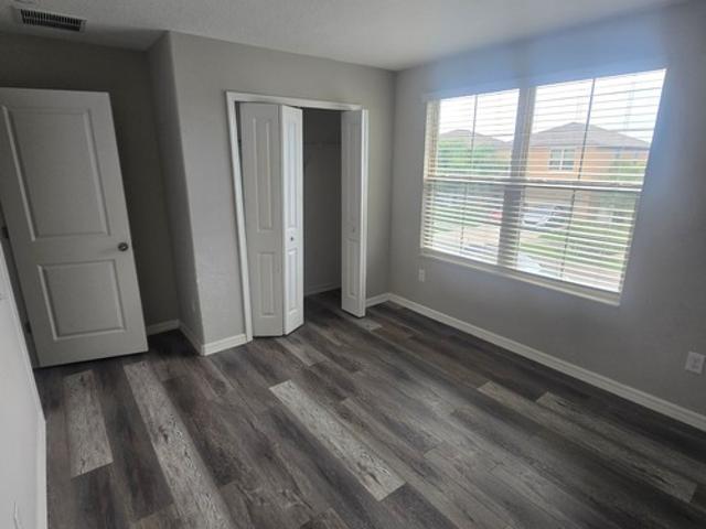 Apartment for rent in Clair-mel City, Florida