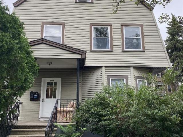 House for rent in Somerville