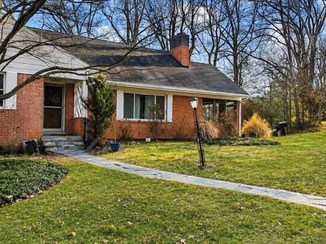 Apartment for rent in Garrett Park