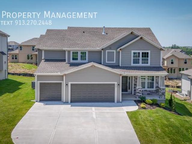 Townhouse for rent in Olathe