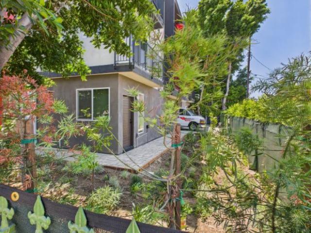 Townhouse for rent in North Hills