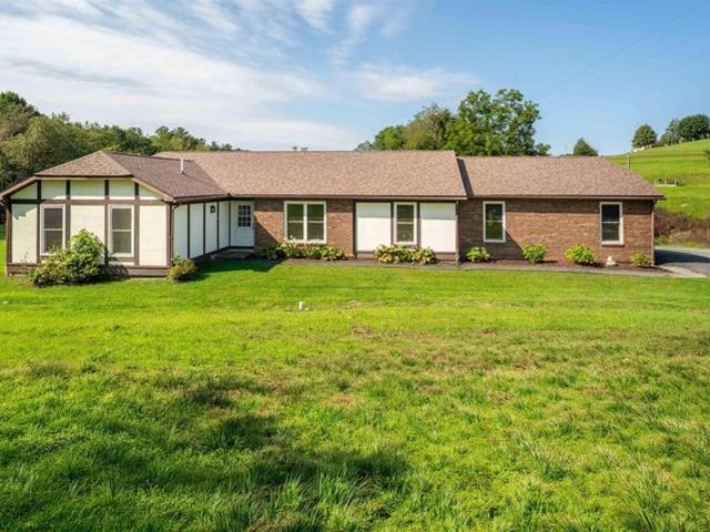 House for sale in Fairmont, West Virginia