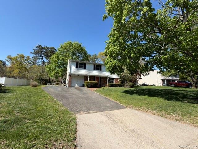 House for sale in Centereach, New York