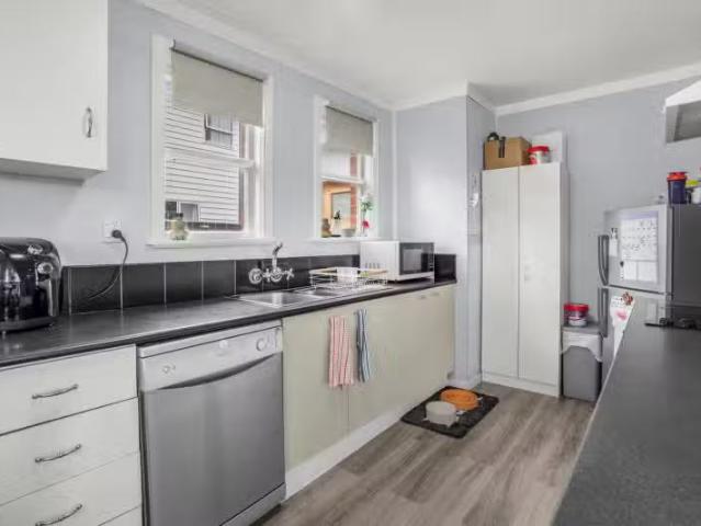 House for sale in Days Bay, Wellington