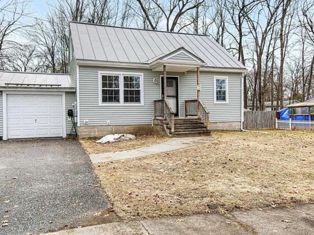 House for sale in Essex Junction, Vermont